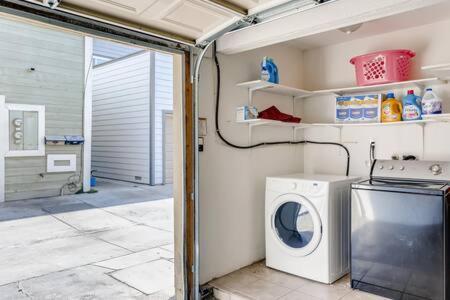 Awesome 3Br 2Bth 1 Block To Beach C2 Newport Beach Extérieur photo