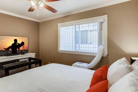 Awesome 3Br 2Bth 1 Block To Beach C2 Newport Beach Extérieur photo